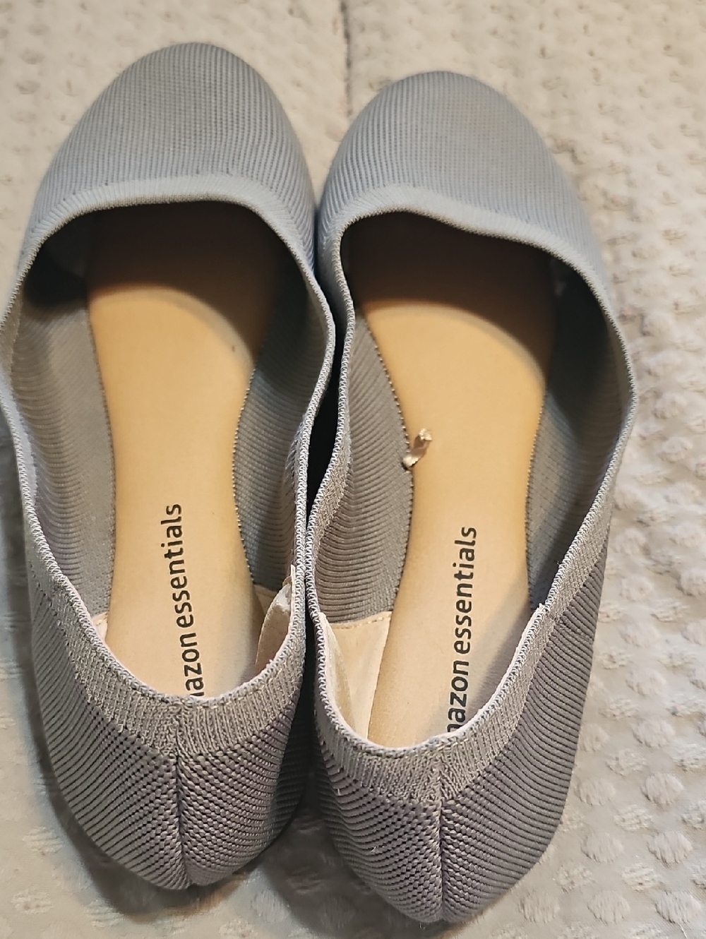 Amazon Essentials Women’s Gray Knit Slip-On Ballet Flats